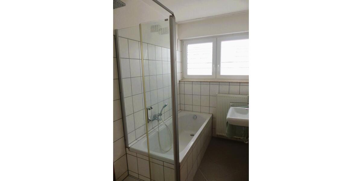 Mehrfamilienhaus, Wohnhaus Schwanfeld - 8 Zimmer, 200 m&sup2;, 425.000&euro; | Angebot:25921064