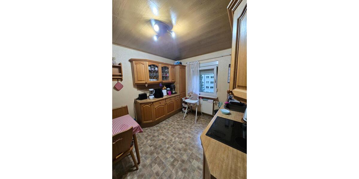 Etagenwohnung Schweinfurt Gartenstadt - 3 Zimmer, 90 m&sup2;, 235.000&euro; | Angebot:24590530