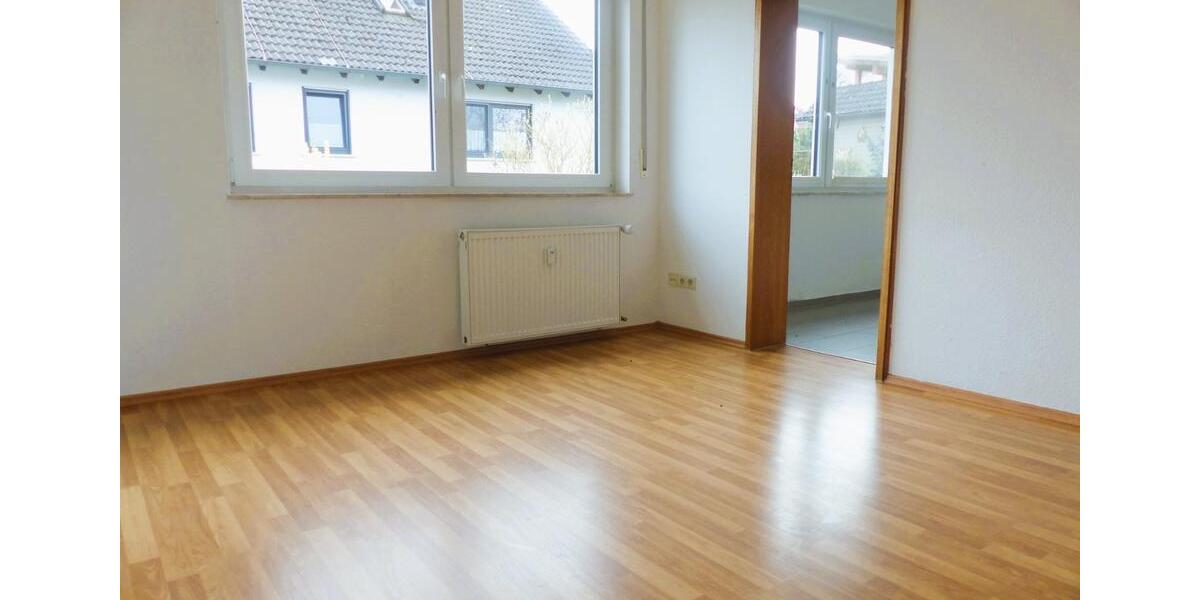 Mehrfamilienhaus, Wohnhaus Schwanfeld - 8 Zimmer, 200 m&sup2;, 425.000&euro; | Angebot:25921064