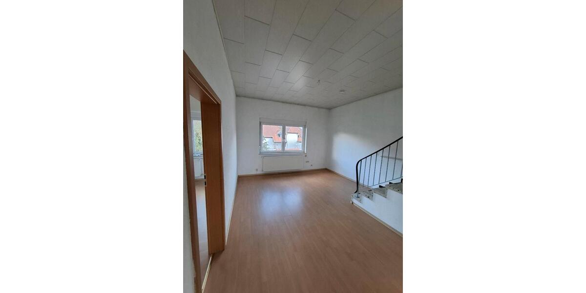 Etagenwohnung Sand am Main - 5 Zimmer, 128 m&sup2;, 1.450&euro; | Angebot:25945284