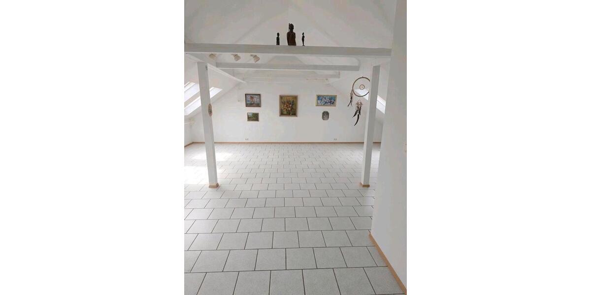 Reihenhaus Hohenroth - 9 Zimmer, 181 m&sup2;, 325.000&euro; | Angebot:26780713
