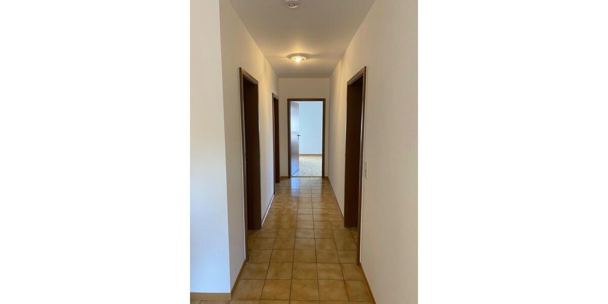 Etagenwohnung Bad Kissingen - 3 Zimmer, 105 m&sup2;, 850&euro; | Angebot:25646987